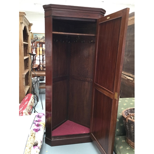 231 - SPILLMAN OF LONDON MAHOGANY CORNER WARDROBE WITH ORIGINAL MAKERS LABEL
79