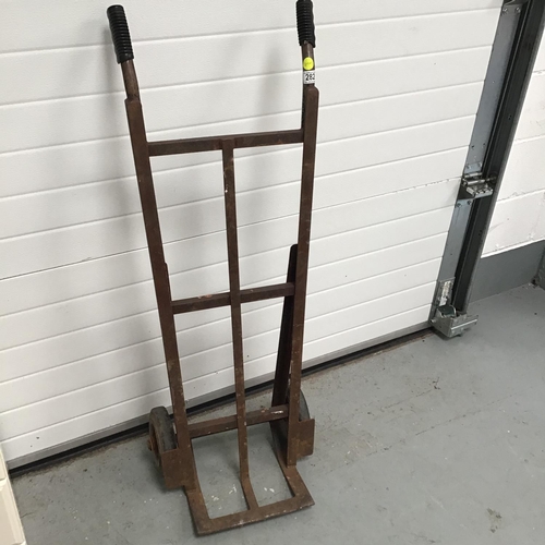 Lot 282       