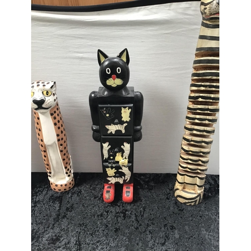 64 - 3 WOODEN CAT ITEMS AND A DIDGERIDOO