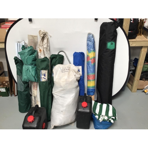 74 - LARGE QTY OF CAMPNG & CARAVAN EQUIPMENT TO INCLUDE 2 TENTS, DRIVEAWAY AWNING GAZEBO'S WINDBREAKS, ST... 