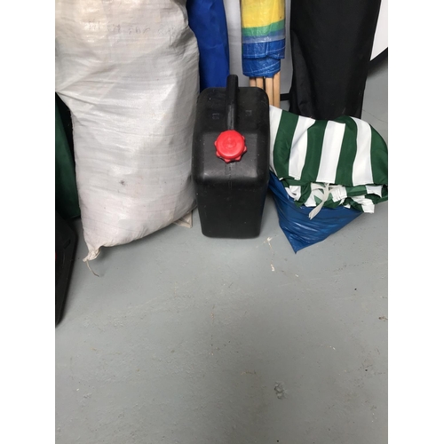 74 - LARGE QTY OF CAMPNG & CARAVAN EQUIPMENT TO INCLUDE 2 TENTS, DRIVEAWAY AWNING GAZEBO'S WINDBREAKS, ST... 