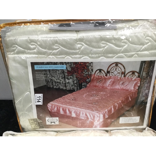 114 - 2 DOUBLE QUILTS IN BAGS AND BOX OF LINEN