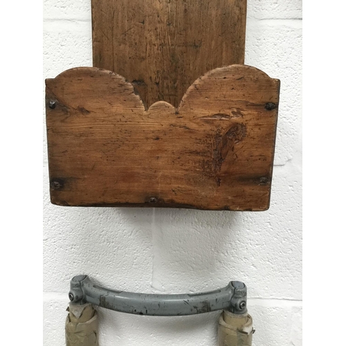 99 - EARLY PINE SALT BOX