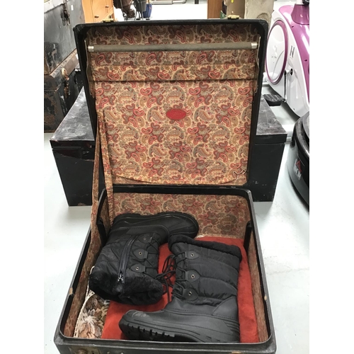 186 - 2 METAL TRUNKS, WOODEN CASE