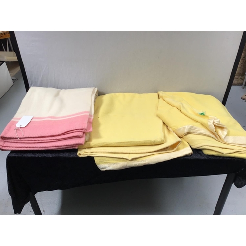 188 - 3 VINTAGE BLANKETS