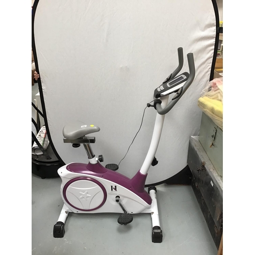 204 - KELLY HOLMES EXCERCISE BIKE
