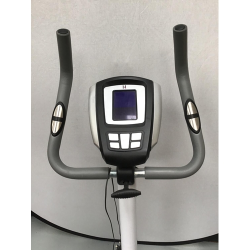 204 - KELLY HOLMES EXCERCISE BIKE