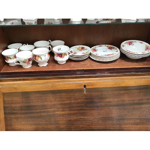 211 - QTY OF COTTAGE ROSE & ROSE GARDEN CHINA