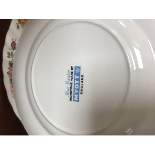 211 - QTY OF COTTAGE ROSE & ROSE GARDEN CHINA