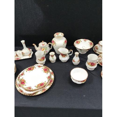 219 - QTY OF ROYAL ALBERT COUNTRY ROSE CHINA