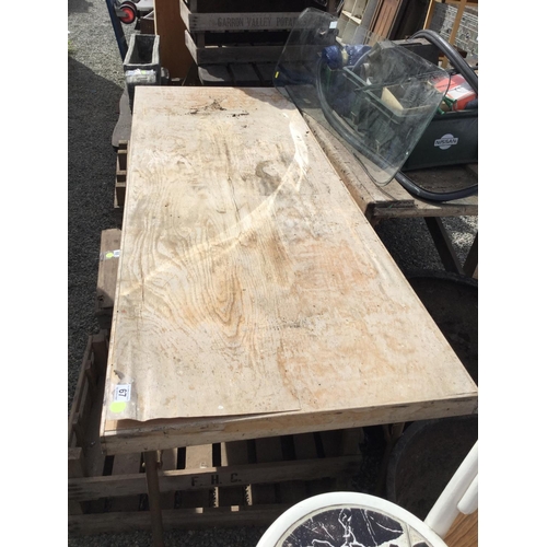 67 - VINTAGE TRESSEL TABLE A/F
