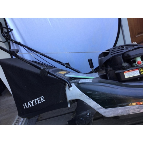 80 - HAYTER SPIRIT 41 SELF PROPELLED LAWN MOWER WITH BRIGGS AND STRATTON ENGINE W/O