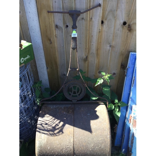 181 - VICTORIAN GARDEN ROLLER