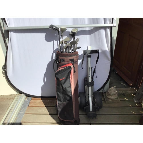 117 - GOLF BAG CLUB AND TROLLY