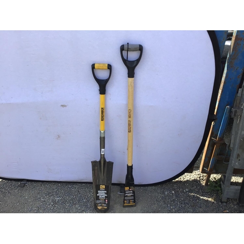 94 - ROUGH NECK DRAINING SPADE AND A LONG HANDLED HEAVY DUTY SCRAPER