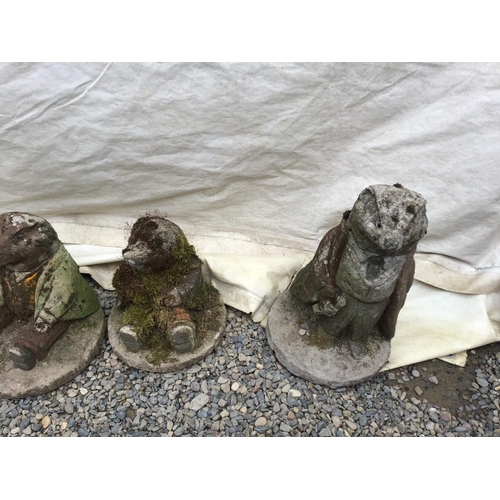 247 - 4 GARDEN ORNAMENTS TO INC FROG BADGERS