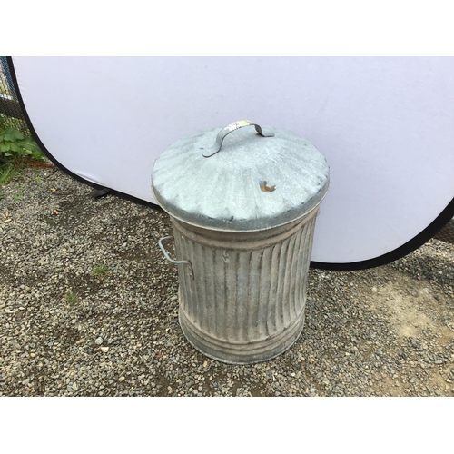 252 - GALVANISED DUSTBIN AND FIRE BASKET