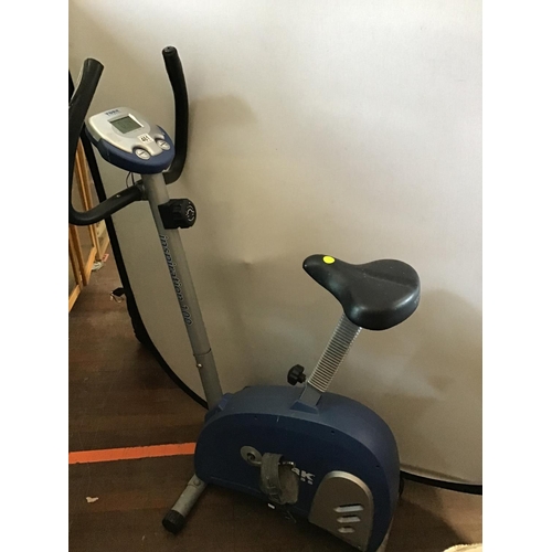 461 - YORK FITNESS EXERCISE BIKE