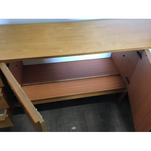 472 - VINTAGE LONGJOHN SIDEBOARD
80 X 17