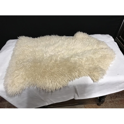 500 - 2 SHEEP SKIN RUGS