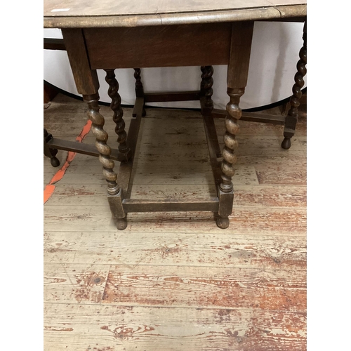 515 - OAK BARLEY TWIST GATELEG TABLE A/F
54 X 42