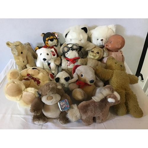 264 - BOX OF VINTAGE TOYS TO INCLUDE VICTORIAN DOLL AND A COLLECTORS FACTORY BEAR