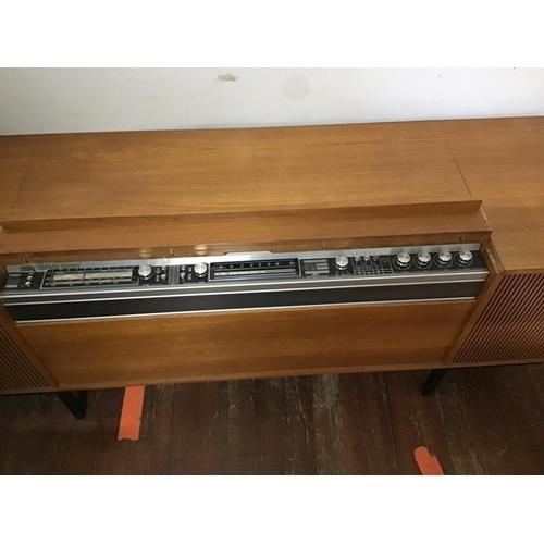 415 - RETRO TEAK CASED DECCA SRG899 RADIOGRAM W/O