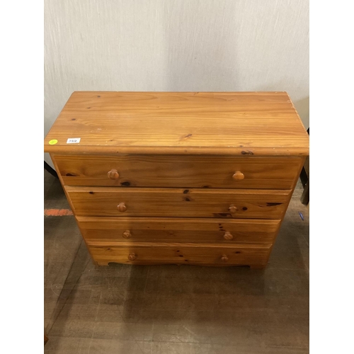 542 - MODERN 3 DRWER PINE CHEST AND MATCHING 3 DRAWER BEDSIDE CHEST
33.5 X 14