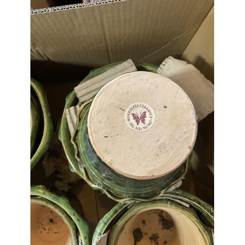 554 - BOX OF GRENN PATTERN POTTERY PLANT POTS