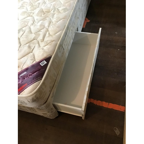 597 - 4FT 6 DRAWER DIVAN BED