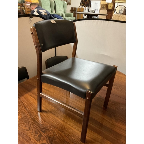 602 - DANISH ROSEWOOD EXTENDING DINING TABLE (2 LEAVES) AND 6 MATCHING CHAIRS
90 X 51