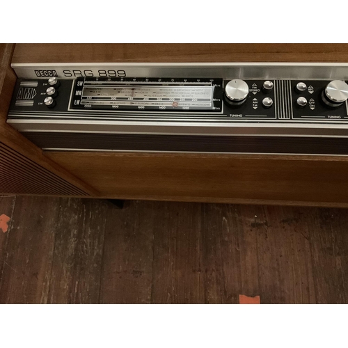 415 - RETRO TEAK CASED DECCA SRG899 RADIOGRAM W/O