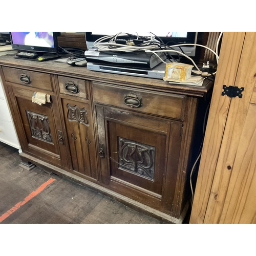 672 - OAK ART NOUVEAU CARVED MIRROR BACK SIDEBOARD A/F (TV NOT INCLUDED)