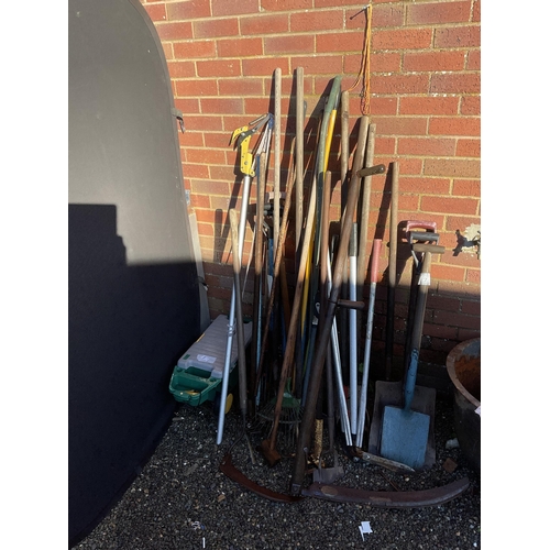 7 - LARGE QTY OF TOOLS TO INCLUDE SPADES, RAKES ETC