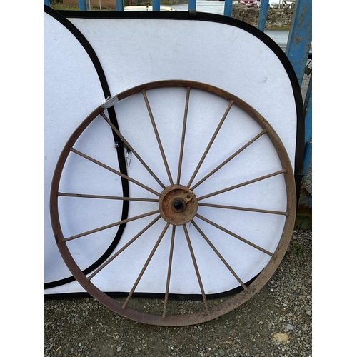 7 - PAIR OF HEAVY CAST IRON CART WHEELS
D 46