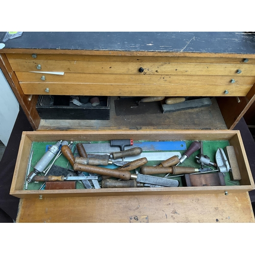 179 - CARPENTERS BOX FITTED WITH DRAWERS AND CONTENTS
L 34