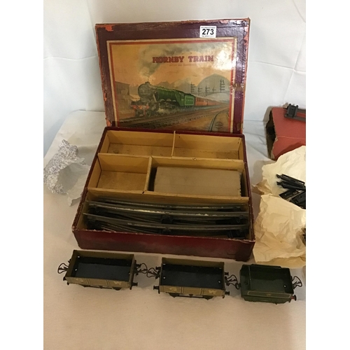 273 - VINTAGE BOXED HORNBY TRAIN SET AND OTHER BOXED HORNBY ITEMS