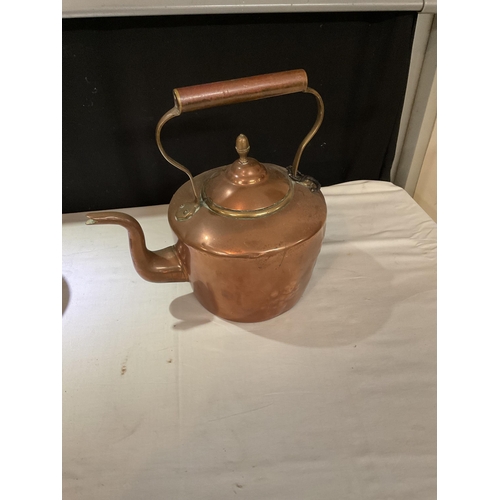 452 - VICT COPPER PAN AND KETTLE