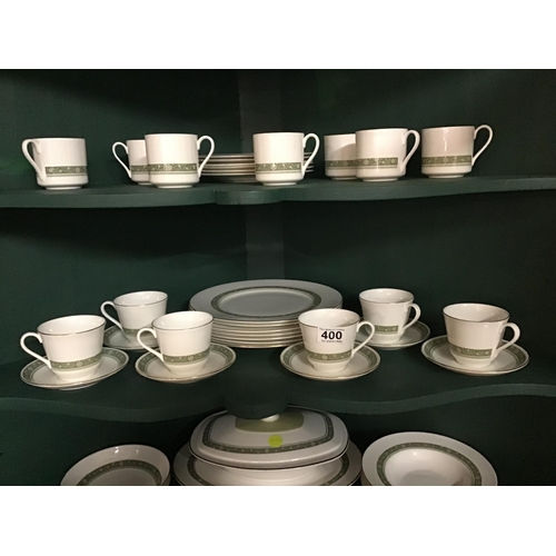 400 - ROYAL DOULTON RONDELAY DINNER AND TEA SERVICE APPROX 64 PIECES (china only)