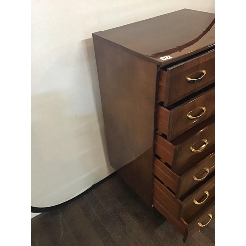 417 - RETRO WALNUT VENEERED 6 DRAWER BEDROOM CHEST
W 25