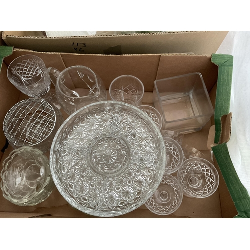 113 - 6 BOXES OF GLASSWARE TO INCLUDE COLOURED GLASS ETC