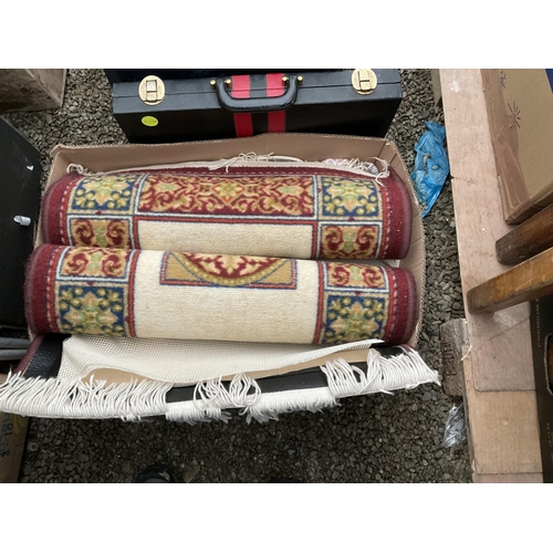 93 - 5 BOXES OF ODDS TO INCLUDE CHINA, BOOKS ETC