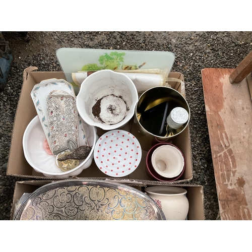 93 - 5 BOXES OF ODDS TO INCLUDE CHINA, BOOKS ETC