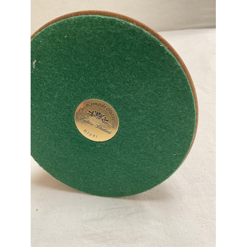 53 - 6 ORIENTAL CUPS & SAUCERS AND QTY CHINA BIRDS TO INCLUDE BESWICK ETC - A/F