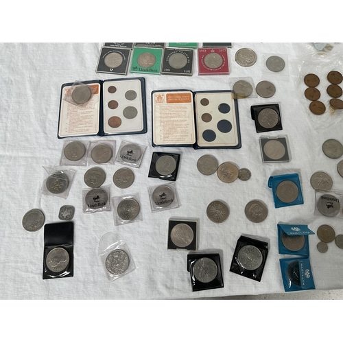 28 - LARGE QTY OF COINAGE