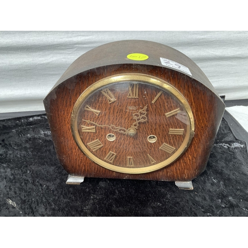 29 - 3 VINTAGE OAK CASED MANTLE CLOCKS - ALL COMPLETE WITH PENDULUM - AND 1 HAS KEY