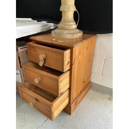 99 - MODERN PINE 3 DRAWER BEDSIDE CHEST - W18