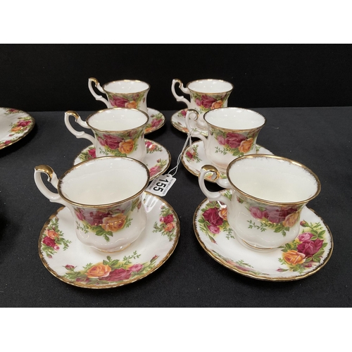 155 - ROYAL ALBERT COUNTRY ROSE PATTERN CHINA TEA SERVICE - APPROX 36 PIECES