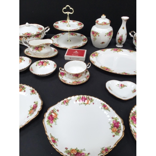 167 - LARGE ROYAL ALBERT COUNTRY ROSE DINNER AND TEA WARE - APPROX 44 PIECES