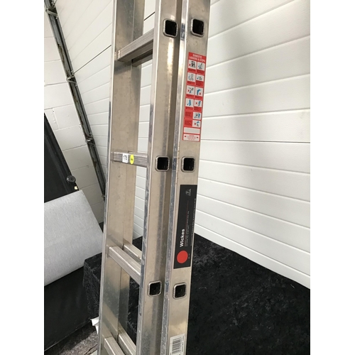 178 - ALUMINIUM 9 RUNG EXTENDING LADDER